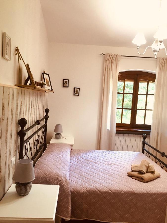 ルッカ Casale I Tigli Bed & Breakfast エクステリア 写真