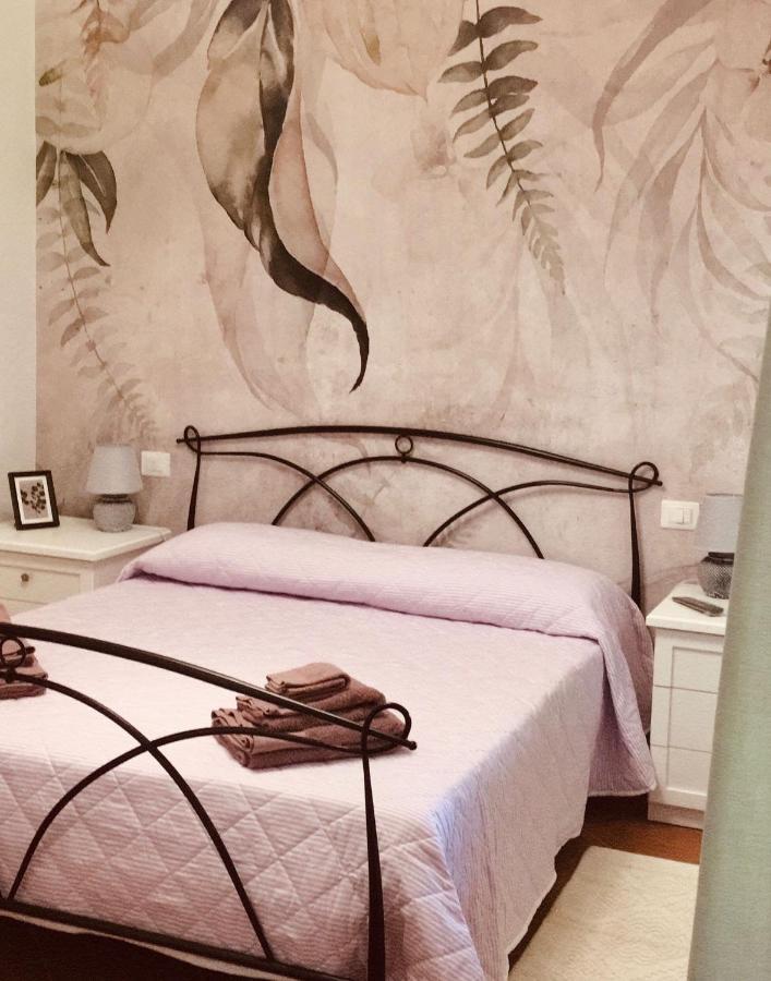 ルッカ Casale I Tigli Bed & Breakfast エクステリア 写真